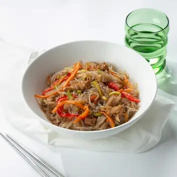 Фунчоза с цыплёнком, овощами и соусом терияки 600 г