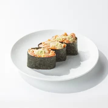 Гунканы с лососем под спайси соусом (3 шт.)